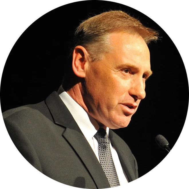 Ron Gauci facilitating a session